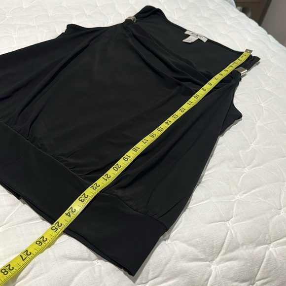 NWOT White House Black Market Top - Picture 8 of 10